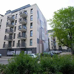 https://2br-apt-strzelecka-24-with-balcony.warsawhotelspoland.com