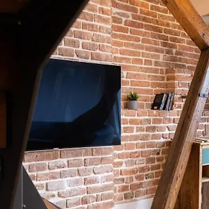 Luxusni S Terasou V Centru Apartmán