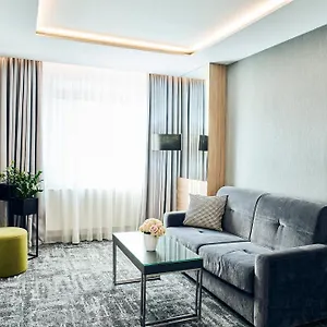 4* Hotel International